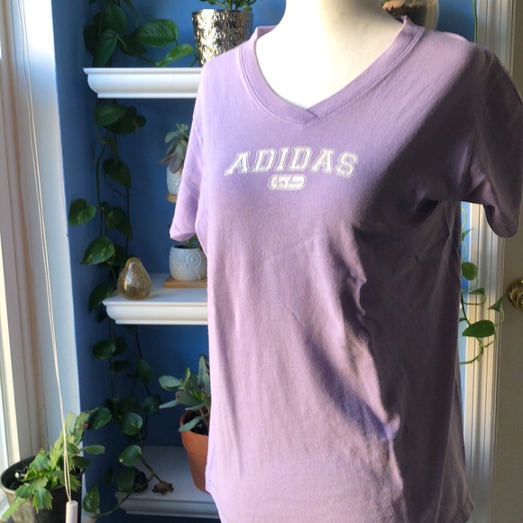 adidas Tops - 🌺Woman’s Adidas short sleeve tee🌺